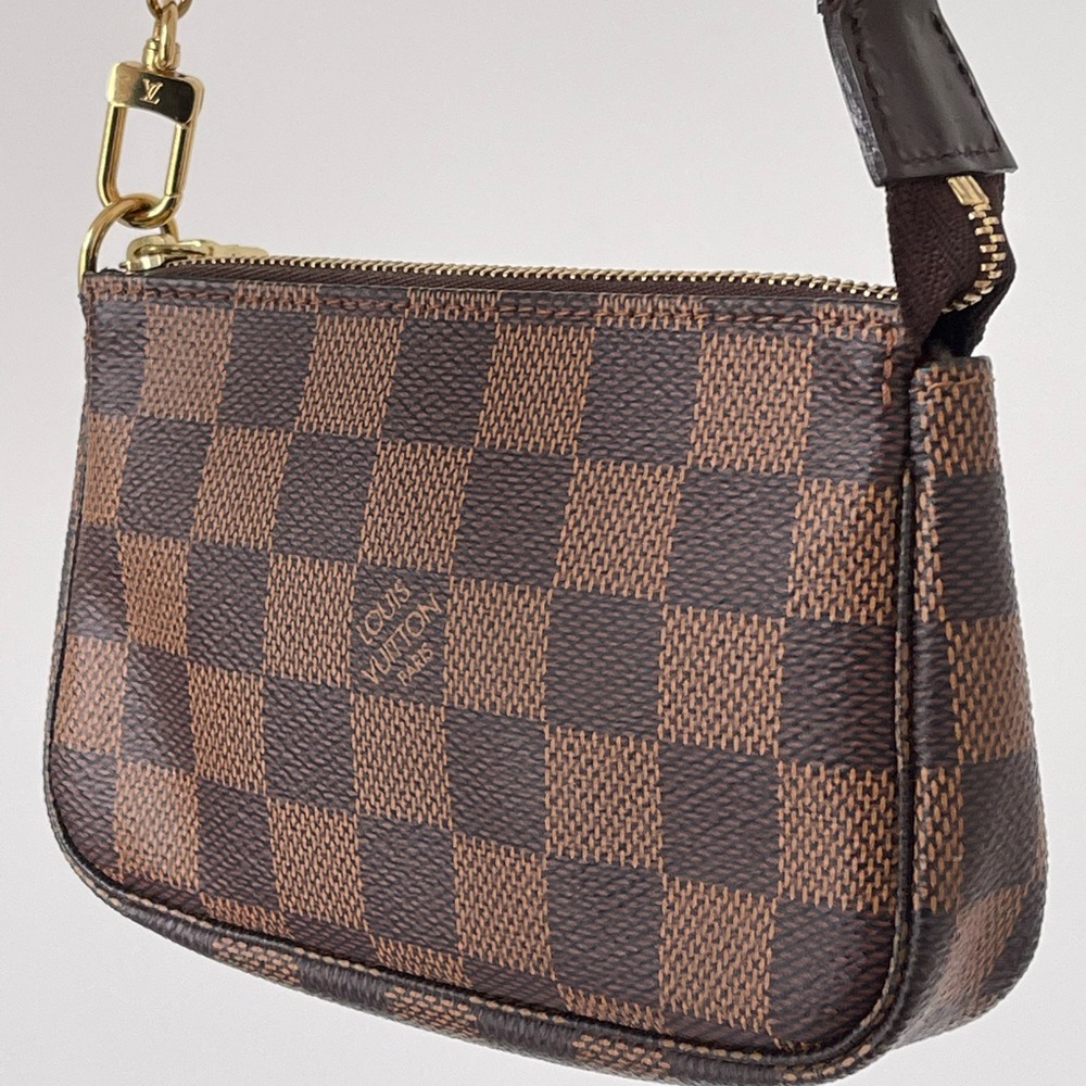 SOLD Louis Vuitton Mini Pochette Damier Ébène - Picture 3 of 14